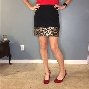 Banana Republic black skirt with leopard band 🔥🔥